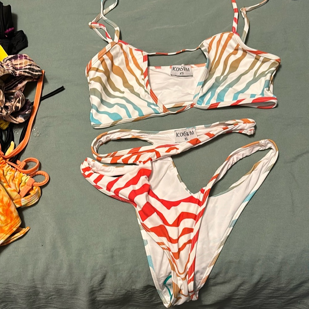 Icon swim bathing suit